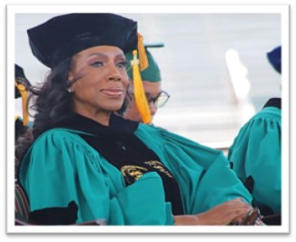 Sheryl Lee Ralph at the NSU Commencement Ceremony