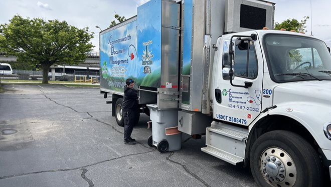 document recycling truck photo 03
