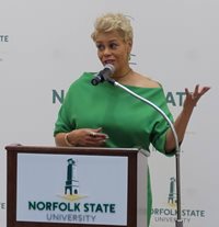 April Woodard, Coast Live anchor, NSU professor, and event coordinator, addresses the gather of media professionals and NSU staff and students.